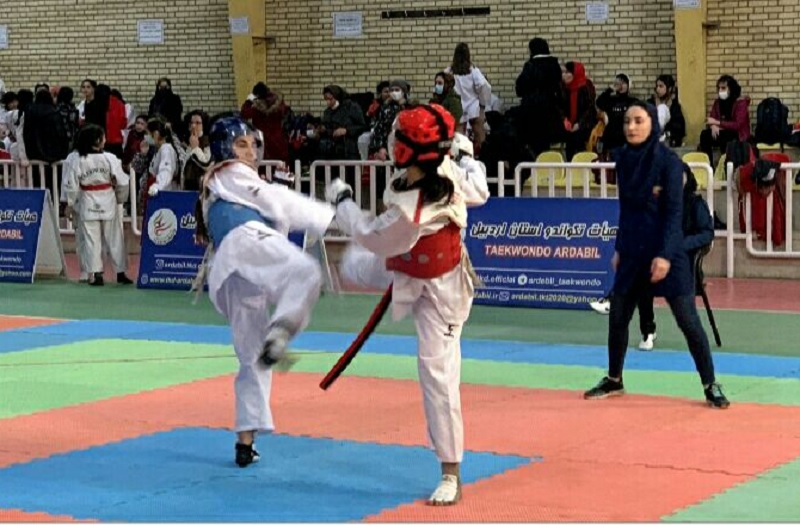 مسابقات کیوروگی ویژه نونهالان دختر گرامیداشت دهه فجر در شهرستان اردبیل برگزار شد